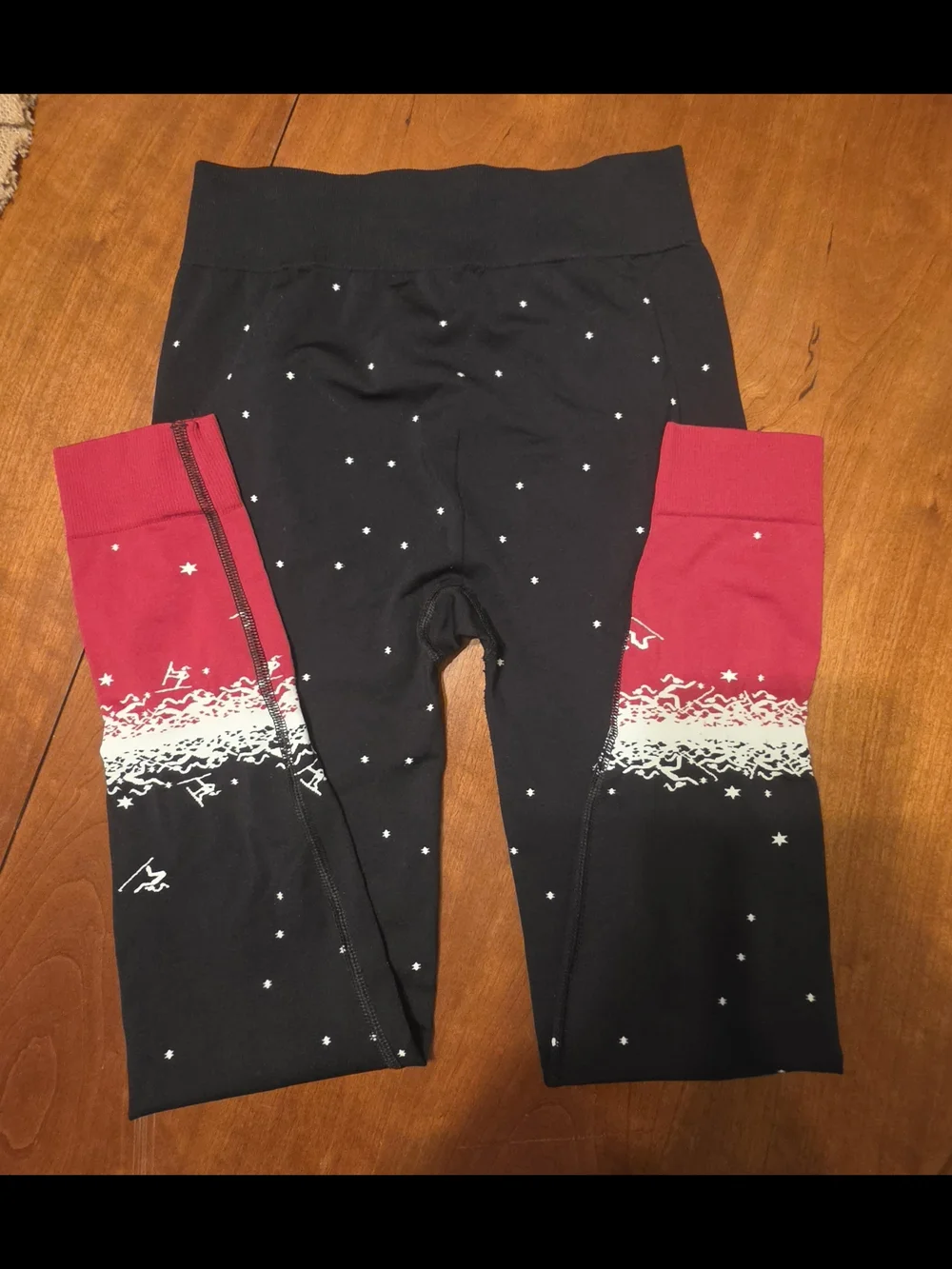 Sweaty Betty Ski Print Leggings Small Black Red Stars Base Layer